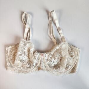 Victoria's Secret White Cream Lace Dream Angels Unlined Pushup Bra - 34D
